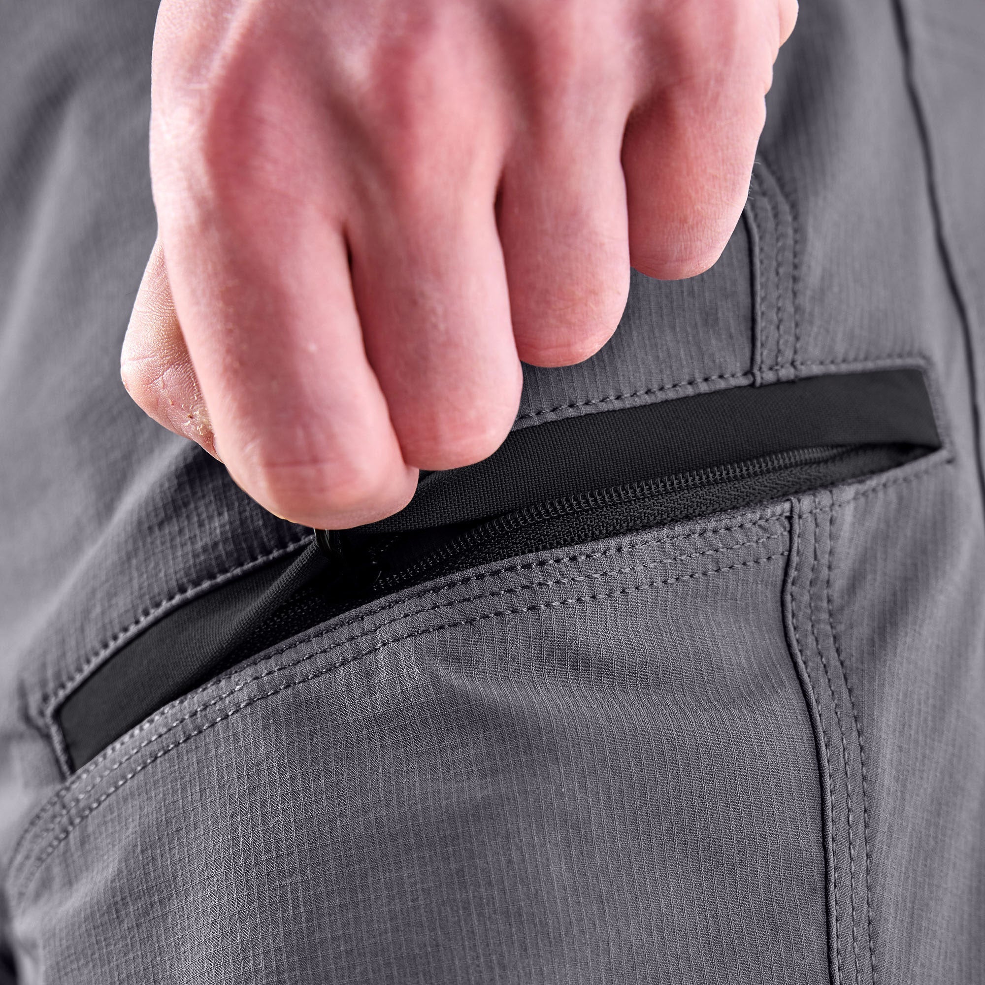 The Costello HD Tech Pant - Charcoal\/Black