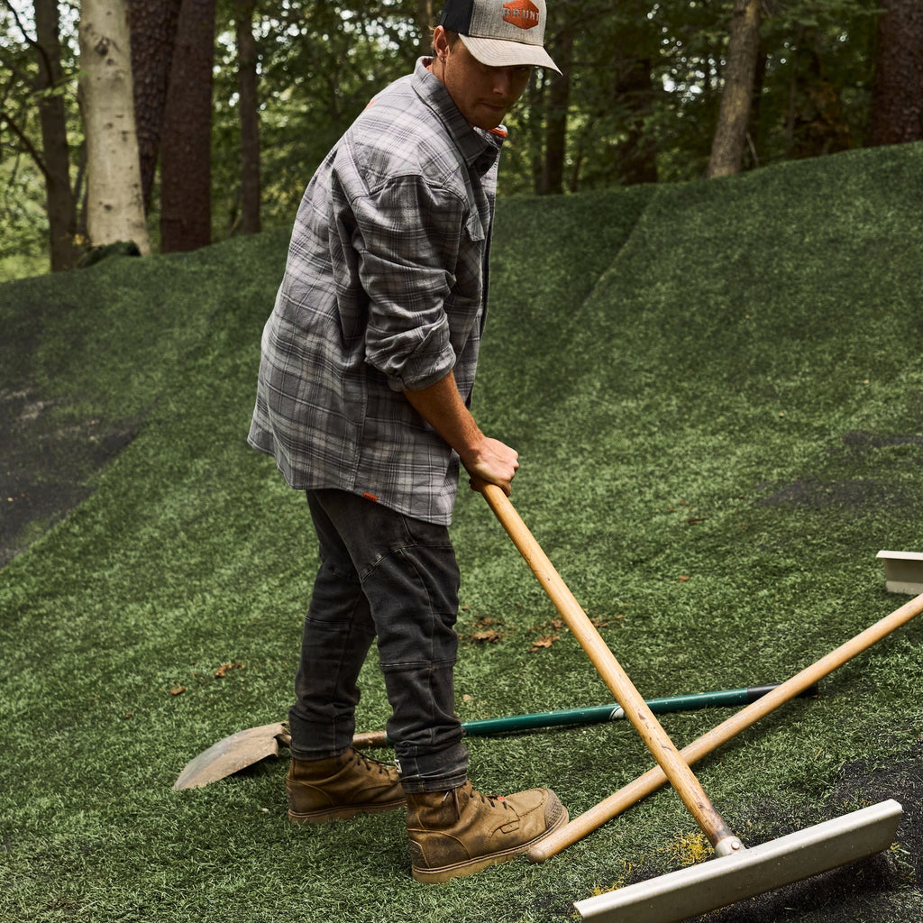The BRUNT Flannel Shirt - Light Grey Plaid