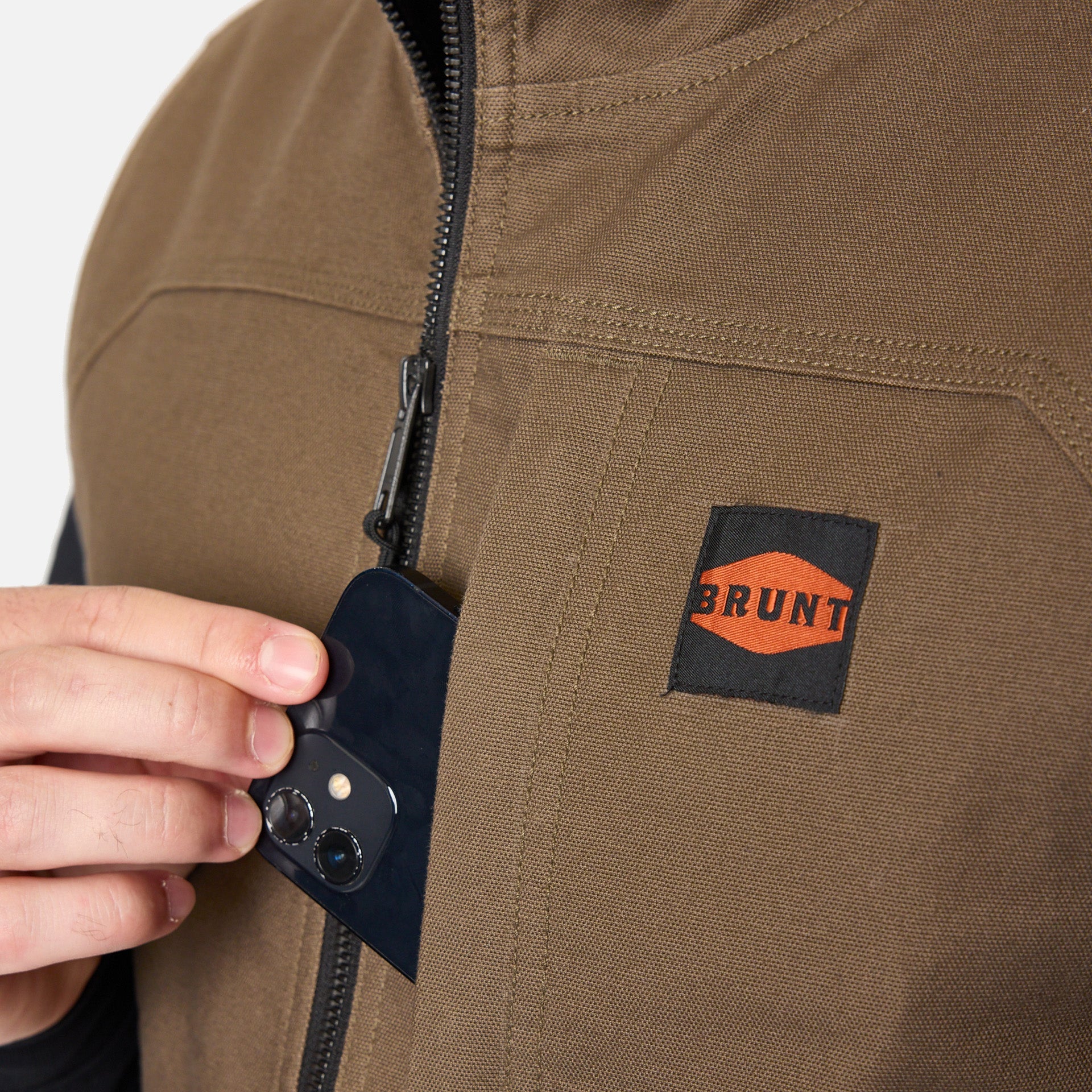 The DﾡﾯAngelo Utility Vest - Brown