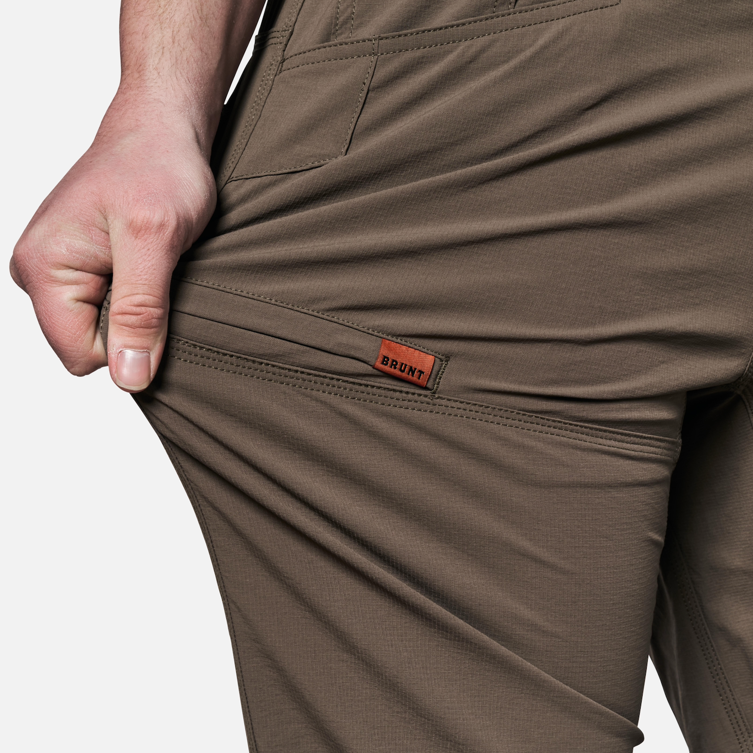 The Costello Tech Pant - Brown